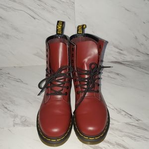 1460 Smooth Leather Lace Up Dr Martens Boots in Cherry *Never Worn*